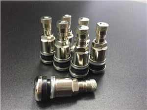 Mjedeni ventili za gume TR525